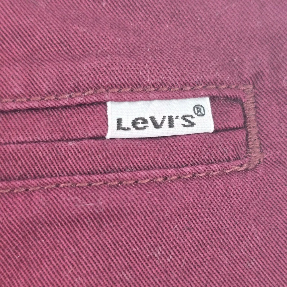 Levis Chino Pants Mens 32x27 Burgundy Straight Leg Cotton Twill Casual Trousers